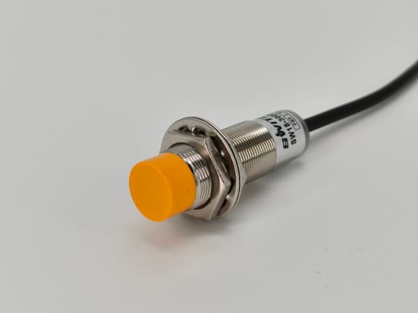 Cylindrical Proximity Sensor view 2