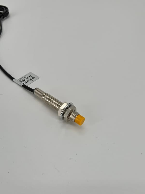 Cylindrical Proximity Sensor view 4