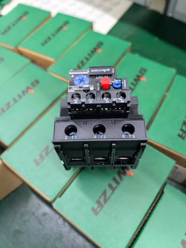 LRD Thermal Overload Relay view 3