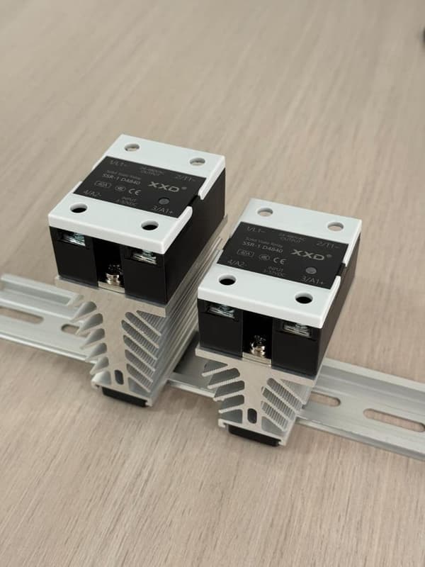 SSR & Heat Sink (Solid State Relay) view 2