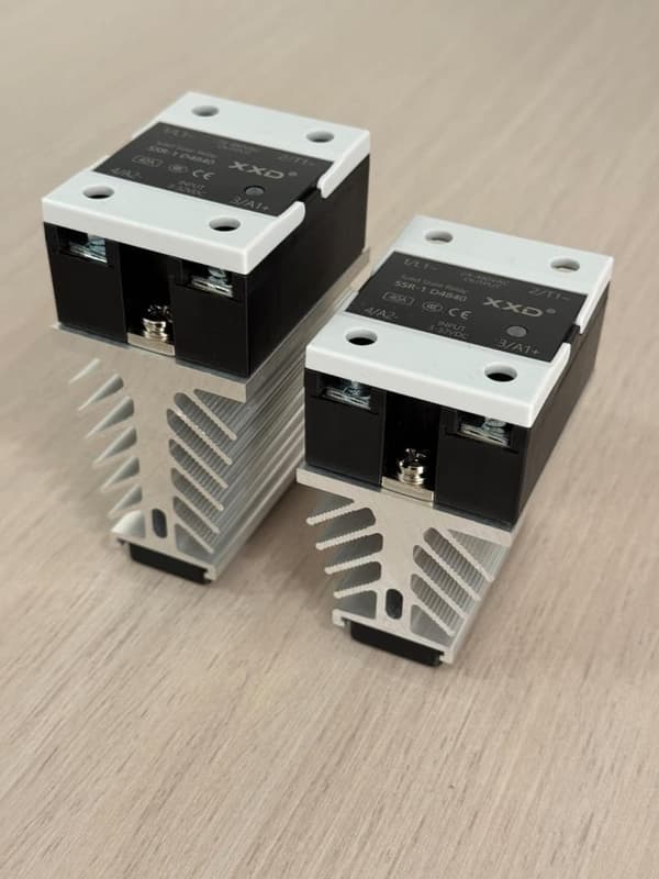 SSR & Heat Sink (Solid State Relay) view 3